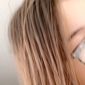 Meet your Posher, Chloe